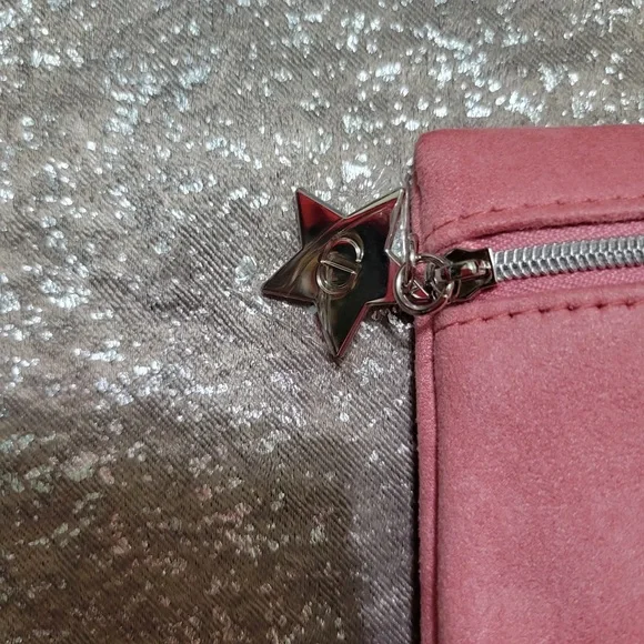 Dior Pink Cosmetic Pouch - Picture 4 of 8